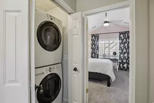 9101 S Enchanted Oak Ln, Sandy, UT 84094 - Photo 25