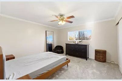 929 Amethyst St, Layton, UT 84041 - Photo 5