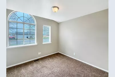 161 E 560 S, Smithfield, UT 84335 - Photo 15