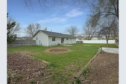 161 E 560 S, Smithfield, UT 84335 - Photo 29