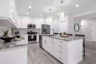 2420 E Royal Pne Cv, Cottonwood Heights, UT 84093 - Photo 27