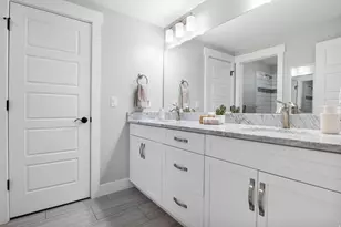 2420 E Royal Pne Cv, Cottonwood Heights, UT 84093 - Photo 33