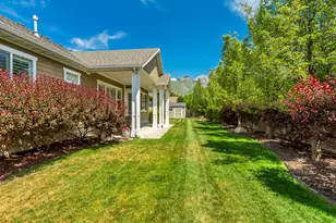 2420 E Royal Pne Cv, Cottonwood Heights, UT 84093 - Photo 49