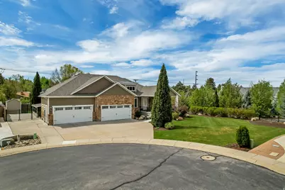 2420 E Royal Pine Cv, Cottonwood Heights, UT 84093 - Photo 45