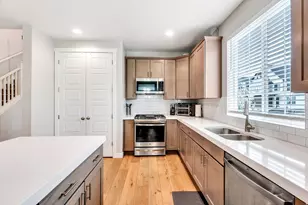 9874 N Bedford Ct, Highland, UT 84003 - Photo 5