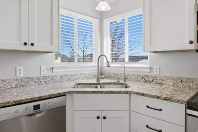 5774 W Dawn Vista Rd, West Jordan, UT 84081 - Photo 11