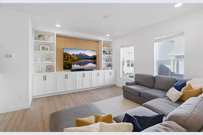 9747 N Ashgrove Ln, Highland, UT 84003 - Photo 9