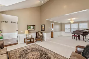 2486 W Winding Way, South Jordan, UT 84095 - Photo 9