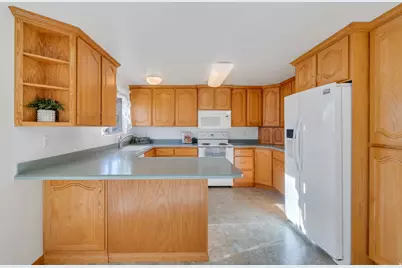 721 S 670 E, Orem, UT 84097 - Photo 5