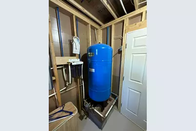 634 Black Steer Rd, Aneth, UT 84510 - Photo 37