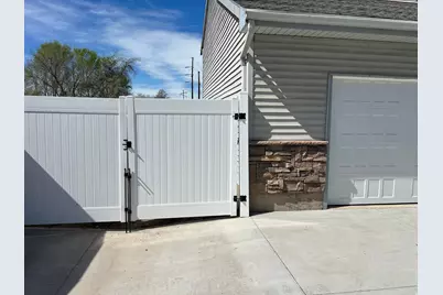 5701 S 2700 W, Roy, UT 84067 - Photo 19