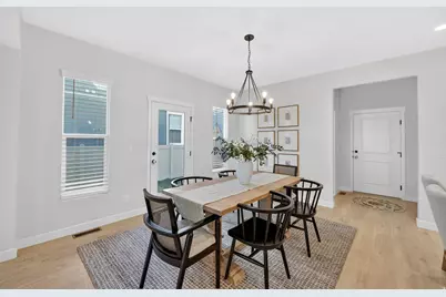 979 W Shoreline Dr, Layton, UT 84041 - Photo 11