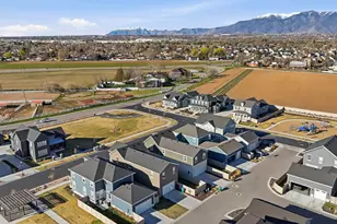 979 W Shoreline Dr, Layton, UT 84041 - Photo 35