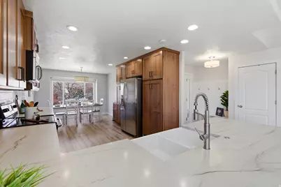 8287 S 6250 W, West Jordan, UT 84081 - Photo 9