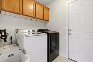 8287 S 6250 W, West Jordan, UT 84081 - Photo 35