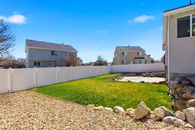 8287 S 6250 W, West Jordan, UT 84081 - Photo 37