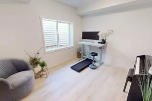 11779 S Windcroft Ct E, Sandy, UT 84092 - Photo 37