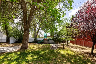 150 S 450 E, Clearfield, UT 84015 - Photo 15