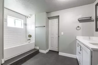150 S 450 E, Clearfield, UT 84015 - Photo 21