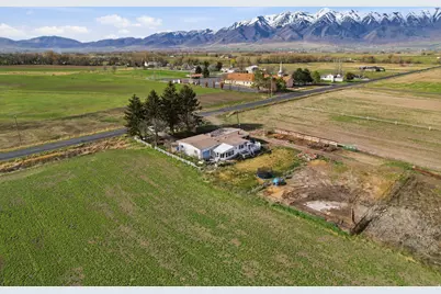 2305 W 2200 S, Wellsville, UT 84339 - Photo 9