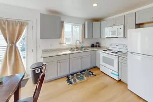 4929 S 1950 W, Taylorsville, UT 84129 - Photo 7