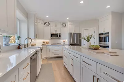 329 E Brown Farm Ln S, Draper, UT 84020 - Photo 9