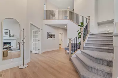 329 E Brown Farm Ln S, Draper, UT 84020 - Photo 7