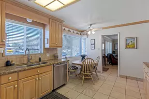 978 N 170 E, Bountiful, UT 84010 - Photo 11