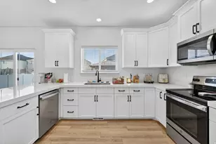 1165 E Bell Buoy Way, Eagle Mountain, UT 84005 - Photo 15