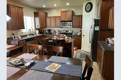 1066 Cinnamon Dr, Provo, UT 84606 - Photo 3