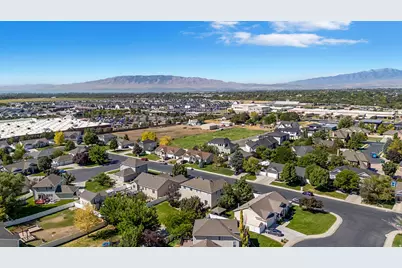 10294 N Carriage Ln, Cedar Hills, UT 84062 - Photo 49