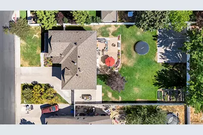 10294 N Carriage Ln, Cedar Hills, UT 84062 - Photo 45