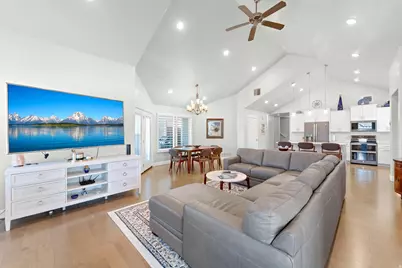 417 N Mallard Dr #D, Vineyard, UT 84059 - Photo 3