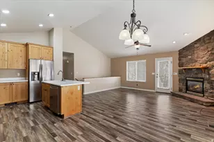 1857 W 2575 S, Syracuse, UT 84075 - Photo 9