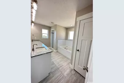 1171 W 2330 N, Helper, UT 84526 - Photo 15