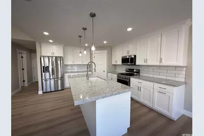 1171 W 2330 N, Helper, UT 84526 - Photo 5