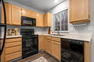 849 E 1090 S, Provo, UT 84606 - Photo 11