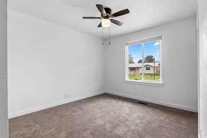 2049 W Hews Pl, Taylorsville, UT 84118 - Photo 17