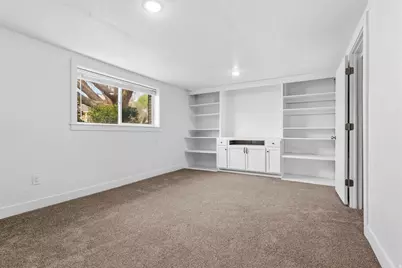 2049 W Hews Pl, Taylorsville, UT 84118 - Photo 23