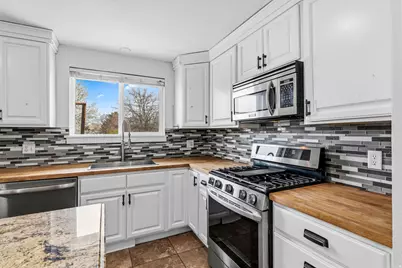 2049 W Hews Pl, Taylorsville, UT 84118 - Photo 11