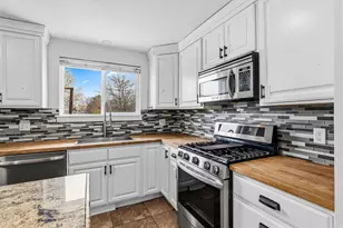 2049 W Hews Pl, Taylorsville, UT 84118 - Photo 11