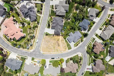 145 E Ford Canyon Dr, Centerville, UT 84014 - Photo 3