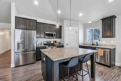 4098 N Fairfield Dr, Eagle Mountain, UT 84005 - Photo 3