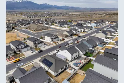 4098 N Fairfield Dr, Eagle Mountain, UT 84005 - Photo 47