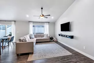 4098 N Fairfield Dr, Eagle Mountain, UT 84005 - Photo 13