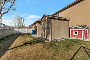1817 W Mason Dr, Riverton, UT 84065 - Photo 47