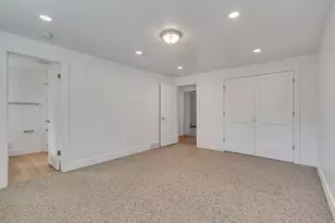 918 E Lazon Dr S, Sandy, UT 84094 - Photo 11