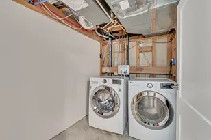 918 E Lazon Dr S, Sandy, UT 84094 - Photo 27