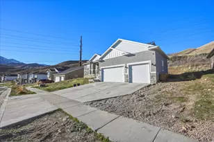 45 W Memory Ln, Tooele, UT 84074 - Photo 3