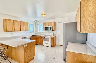 241 Sunstone Cir, Logan, UT 84321 - Photo 3